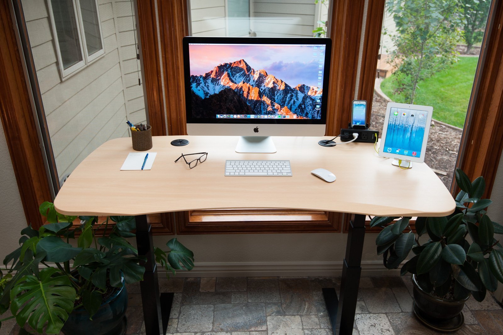 MojoDesk Grey Motorized Standup Desk - 4, 5 and 6 Ft Long - Testing MojoDesk