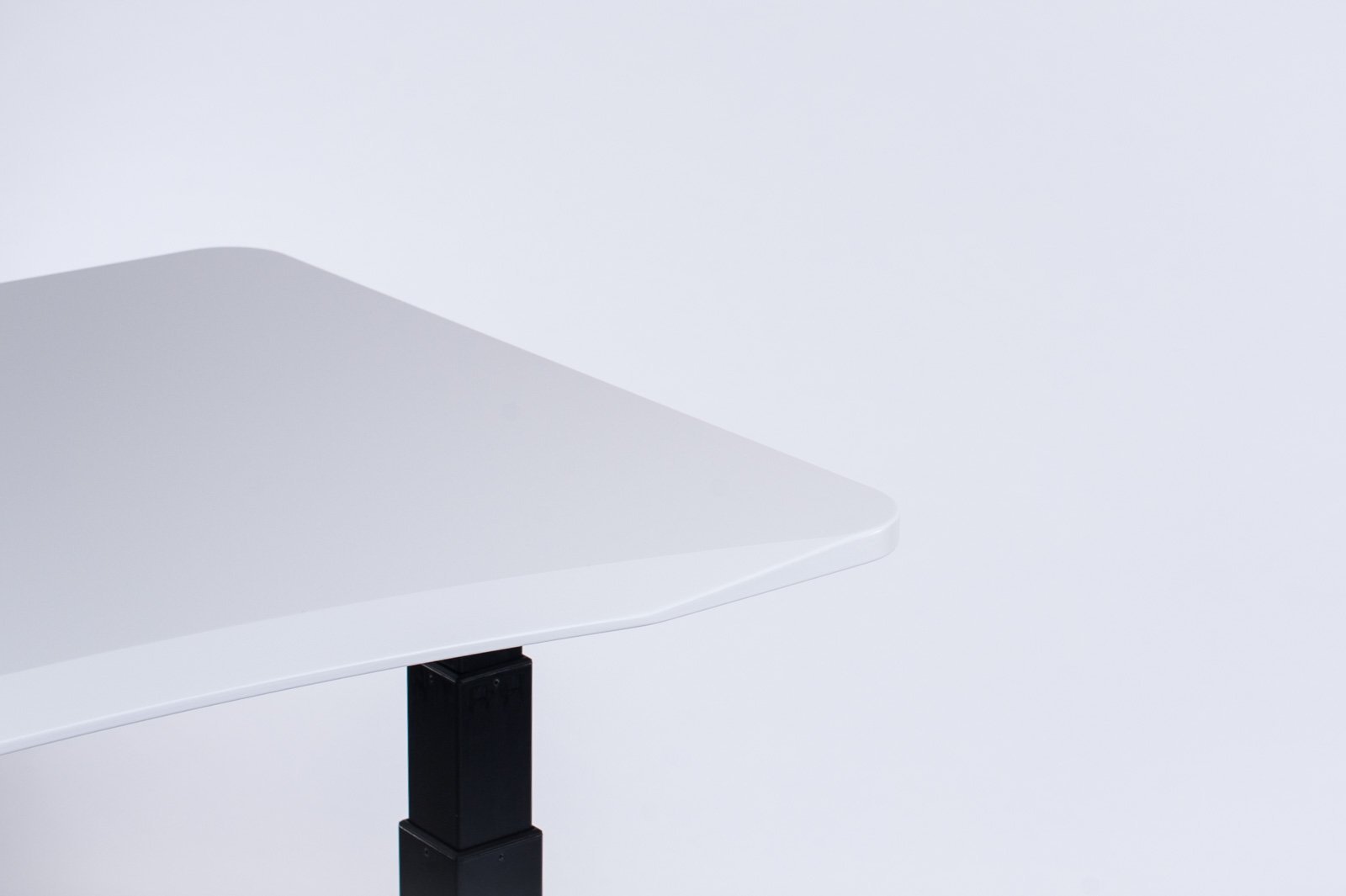 Electric Standing Desk